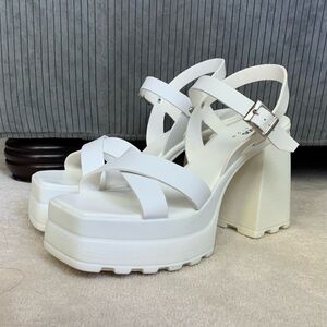 NEW ASOS Chunky White Platform Sandals